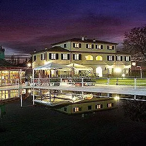 seven-resort.it-tuscanyhotel.com/